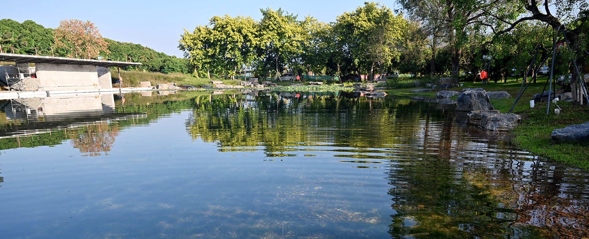 深圳環西麗湖綠道人工湖